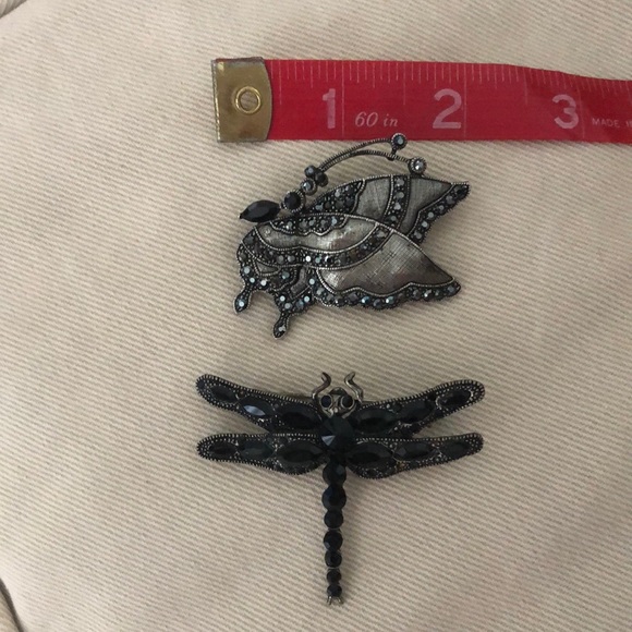 Black butterfly and dragonfly brooch pins - Picture 10 of 10